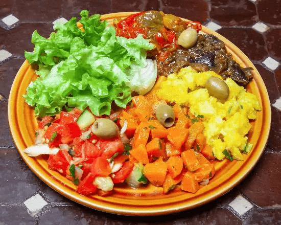 Mosaïque de salade marocaine Mosaïque de salade marocaine Resto Marocain Paris