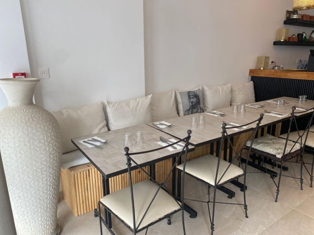 chez-younice-restaurant-marocain-paris-deco-orientale